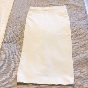 2/$10 Forever 21 white Pencil skirt in size small.